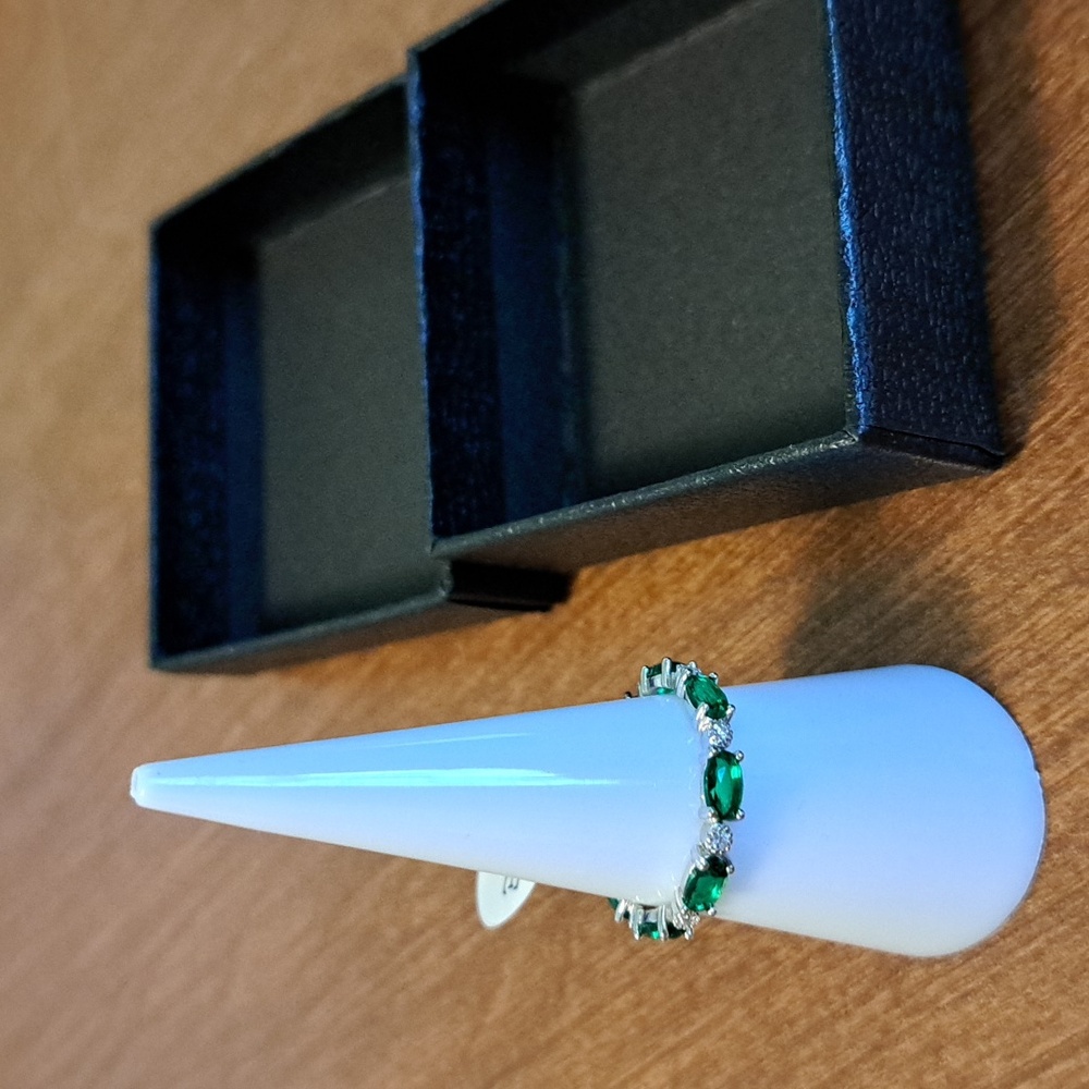 🛍Emerald 925 style sterling silver 7 ring